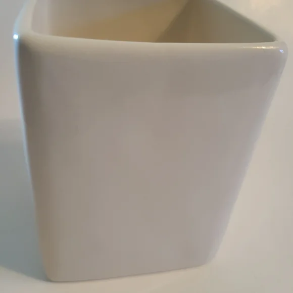 Rae Dunn Artisan Collection Ceramic Base - Picture 2 of 4